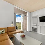 Vakantiehuis Ilindenka - 500m From The Sea By Interhome *