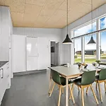 Ilindenka - 500m From The Sea By Interhome *