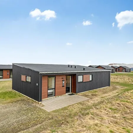 Ilindenka - 500m From The Sea By Interhome Feriehus *